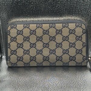 Pre-owned Gucci GG Supreme Monogram Zip Around Wallet